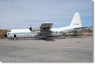 Hercules C-130 AlgeriaAF-Douchanbe-11mars2008-DSC_0063.jpg